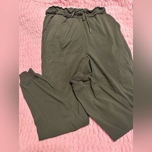 Lululemon Olive Green Women's Pants - Size 4